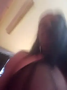 Luiza Hammer online show from 03.04.25