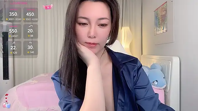 Ada-xixi online show from 12.17.24