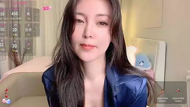 Ada-xixi online show from 02.21.25