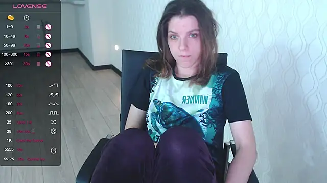 LisaHeart online show from 10.06.25