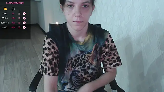 LisaHeart online show from 10.27.25