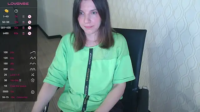 Snapshot of LisaHeart chatting on 06.22.26 LisaHeart online show from 06.22.26