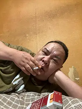 Snapshot of punk0805 chatting on 10.18.25 punk0805 online show from 10.18.25