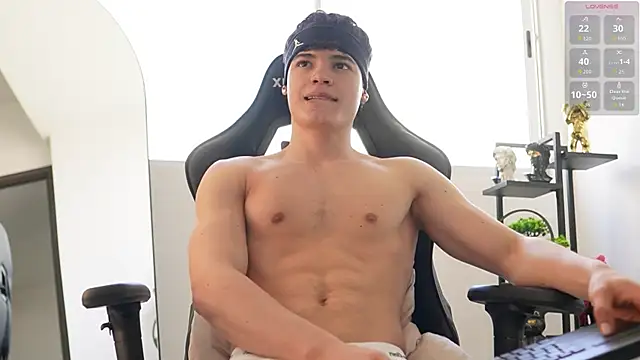 Max cortes1 online show from 10.21.25