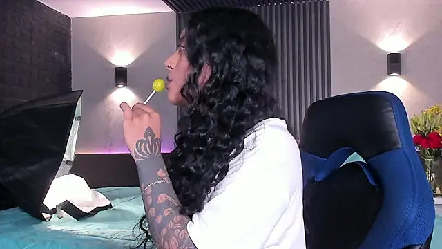 Snapshot of magic_marg chatting on 01.16.26 magic marg online show from 01.16.26