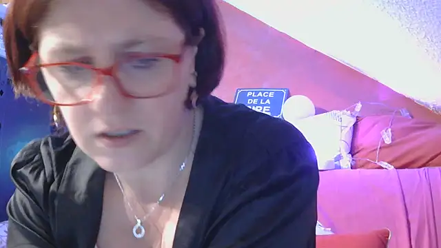 Snapshot of lanax chatting on 06.03.26 lanax online show from 06.03.26