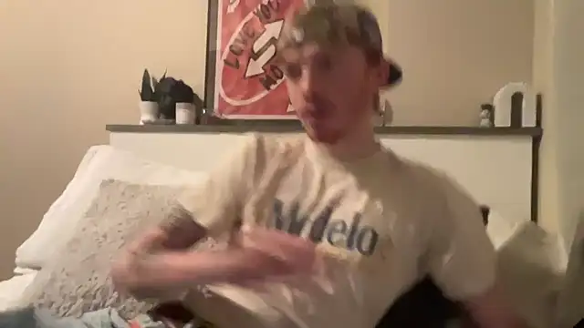 Snapshot of younghungginger chatting on 02.06.25 younghungginger online show from 02.06.25