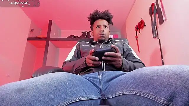 AlejoKhalifa  online show from 04.04.26