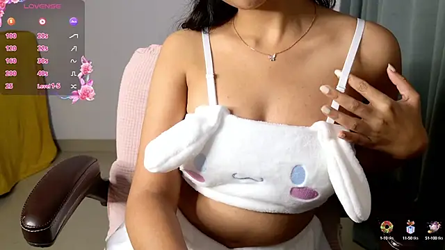 Snapshot of _muskan-9 chatting on 02.11.25 muskan-9 online show from 02.11.25