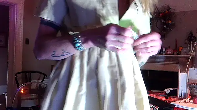 Glamazonx online show from 10.29.25