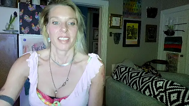 Glamazonx online show from 03.22.26