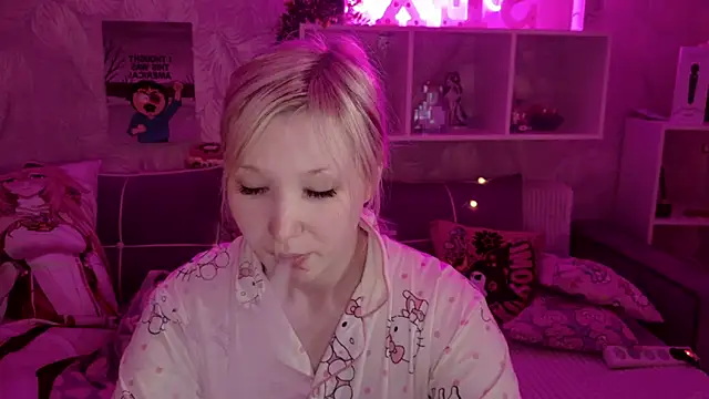 MeowkaKitty online show from 04.07.26