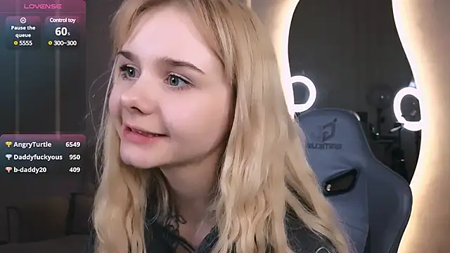 Britney Lynch online show from 03.13.25