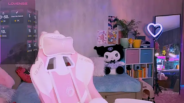 Britney Lynch online show from 09.19.25