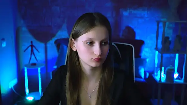 EllaHorton online show from 02.21.25