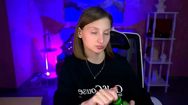 EllaHorton online show from 03.02.26