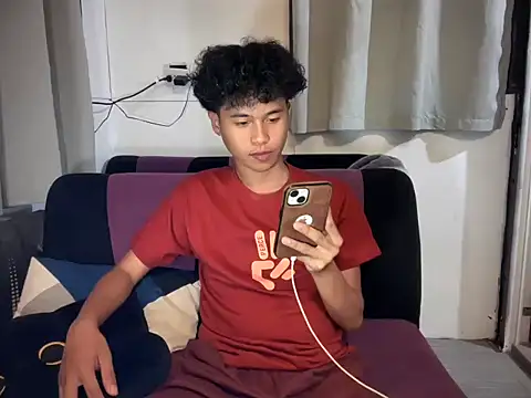 Snapshot of Asiantwink21 chatting on 01.10.26 Asiantwink21 online show from 01.10.26