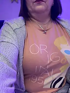 PaulinaSanders X online show from 01.04.25