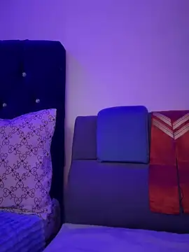 PaulinaSanders X online show from 02.14.25