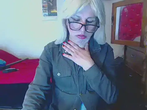 LorenJade online show from 12.15.24