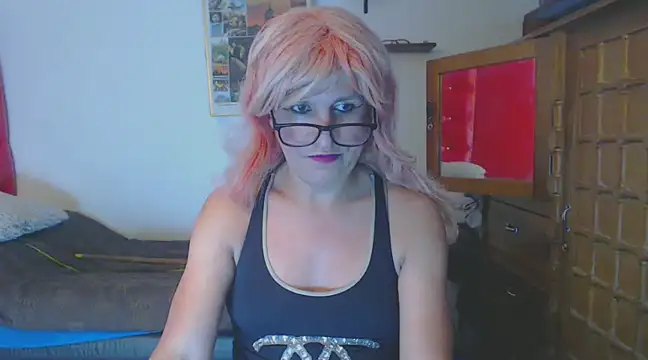 LorenJade online show from 02.15.25