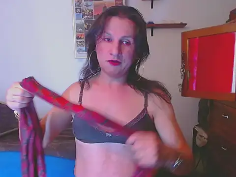 Snapshot of LorenJade chatting on 03.23.26 LorenJade online show from 03.23.26