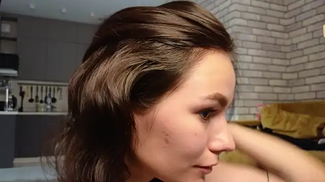 girl with snaketatto0 online show from 12.28.24