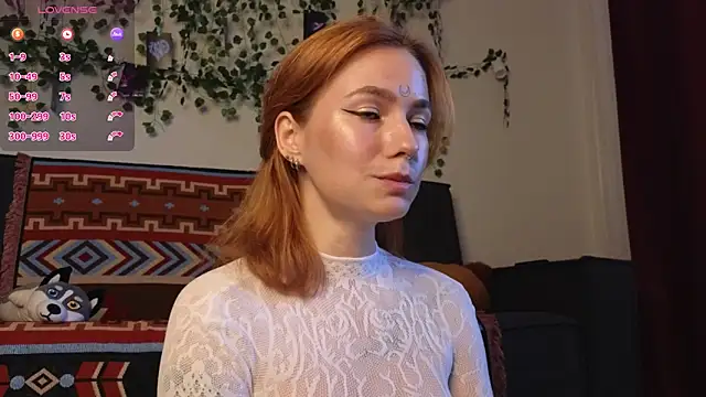 girl with snaketatto0 online show from 09.09.25