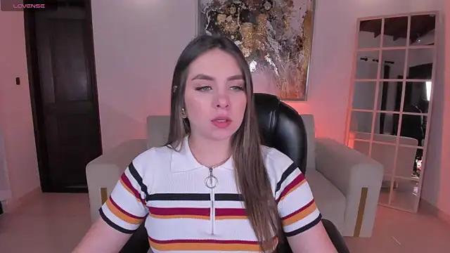 Snapshot of EloisaOlivero chatting on 03.13.25 EloisaOlivero online show from 03.13.25