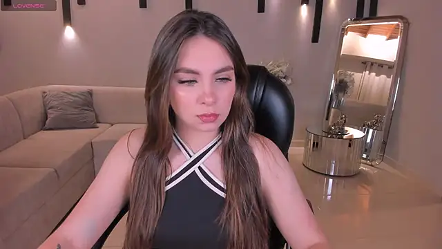 Snapshot of EloisaOlivero chatting on 03.20.25 EloisaOlivero online show from 03.20.25