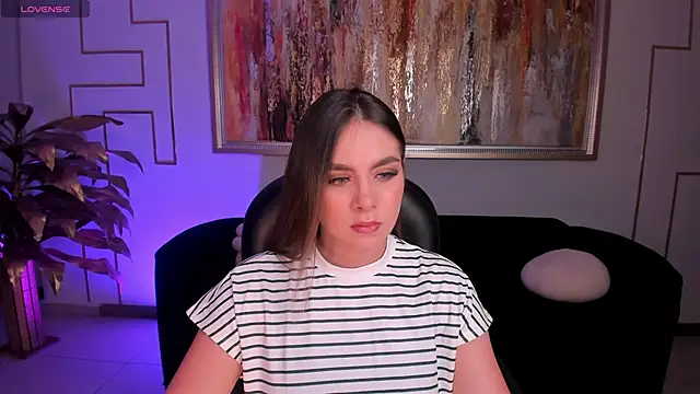 Snapshot of EloisaOlivero chatting on 01.14.26 EloisaOlivero online show from 01.14.26