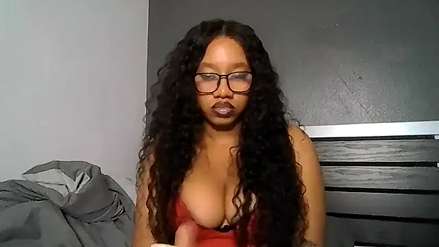 Snapshot of goddessdaisysky chatting on 03.08.26 goddessdaisysky online show from 03.08.26