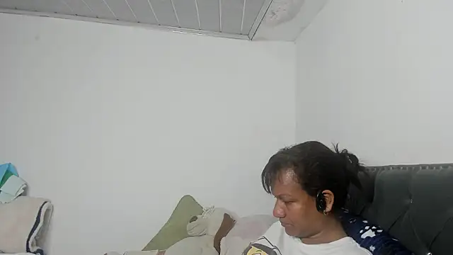 Snapshot of Laflaka22 chatting on 09.13.25 Laflaka22 online show from 09.13.25