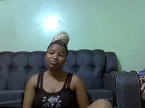 Snapshot of prettychoco1 chatting on 02.26.25 prettychoco1 online show from 02.26.25