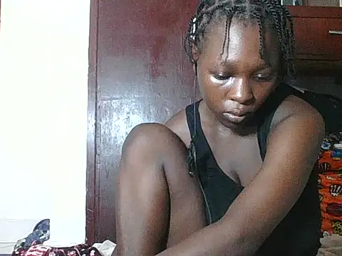 Snapshot of Sexyblackgold chatting on 10.04.25 Sexyblackgold online show from 10.04.25