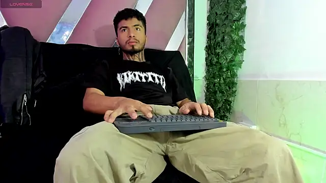 JuanCamiilo 66 online show from 03.03.26