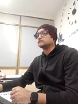 Snapshot of ClarkGiven chatting on 11.25.25 ClarkGiven online show from 11.25.25
