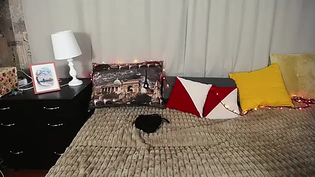 Unusual G online show from 01.17.25