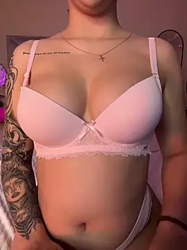 Snapshot of BamBam_XO chatting on 02.07.25 BamBam XO online show from 02.07.25