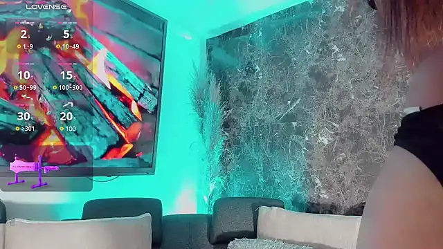 Emmaa Saenz  online show from 01.23.25