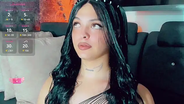 Snapshot of Emmaa_Saenz_ chatting on 05.31.26 Emmaa Saenz online show from 05.31.26