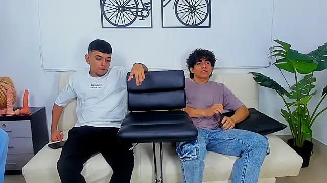 Snapshot of Crazy_nigth01 chatting on 02.13.26 Crazy nigth01 online show from 02.13.26