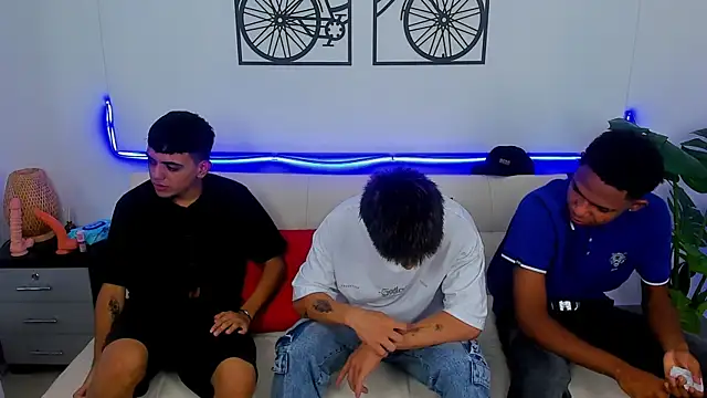 Snapshot of Crazy_nigth01 chatting on 02.18.26 Crazy nigth01 online show from 02.18.26