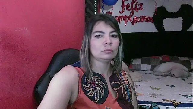 Snapshot of charlotedoll chatting on 04.21.26 charlotedoll online show from 04.21.26