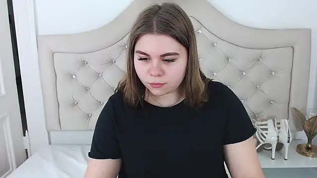 Snapshot of AbbyPleasure chatting on 12.30.24 AbbyPleasure online show from 12.30.24