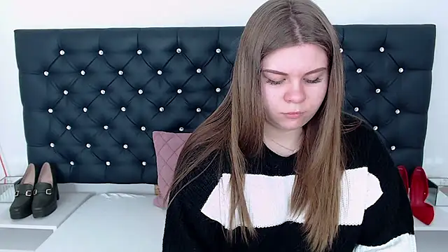 Snapshot of AbbyPleasure chatting on 02.13.25 AbbyPleasure online show from 02.13.25