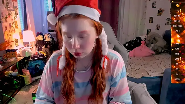 Snapshot of CallMeEffy1 chatting on 12.23.24 CallMeEffy1 online show from 12.23.24