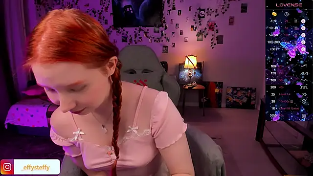 Snapshot of CallMeEffy1 chatting on 02.11.25 CallMeEffy1 online show from 02.11.25