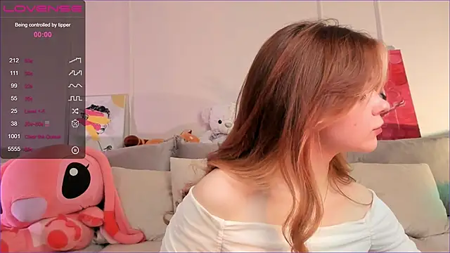 Frau Lina online show from 10.27.25