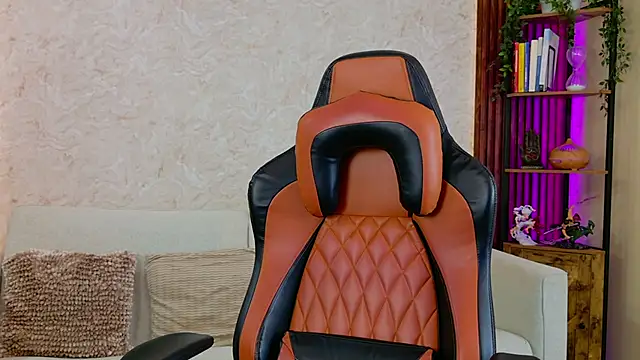 AdanReilly online show from 12.17.25